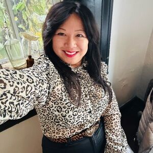 Meet your Posher, Cristina ann